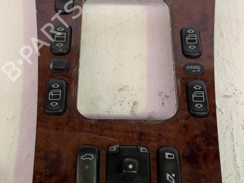 switch-mercedes-benz-e-class-w210-1995-1996-1997-1998-1999-2000-2001-2002-2003-36407571 main image