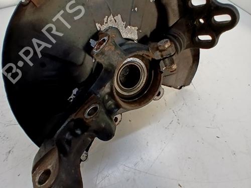 Used Left front steering knuckle AUDI 80 B4 Saloon (8C2) 2.0 E (115 hp) 30121001