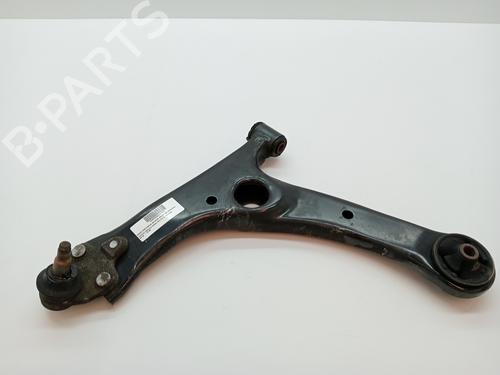 Used Left front suspension arm TOYOTA COROLLA Verso (ZER_, ZZE12_, R1_) 2.2 D-4D (AUR10_, AUR10R) (136 hp) 23340627