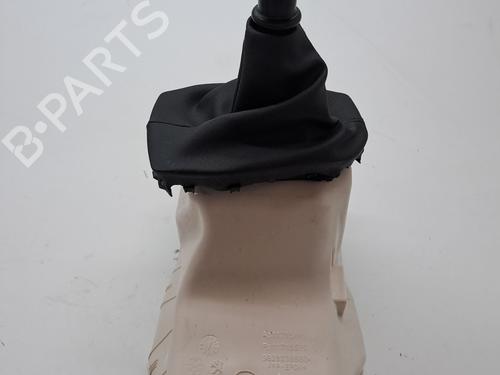 Gear lever PEUGEOT 2008 II (UD_, US_, UY_, UJ_, UR_, UC_) 1.2 PureTech 100 (USHNK) | BP23376431M90 