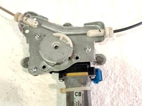 Right rear window motor CHEVROLET CAPTIVA (C100, C140) 2.2 D 4WD | BP31062052E22