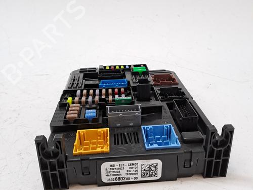 Fuse box OPEL CROSSLAND X / CROSSLAND (P17, P2QO) 1.2 (75) | BP26492440E1 