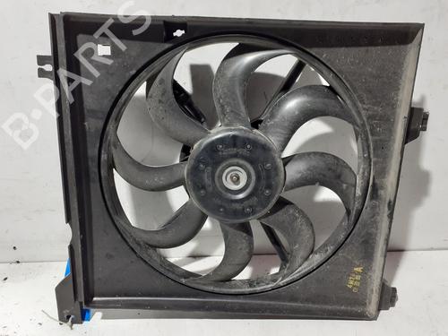 Radiator fan KIA CERATO I Saloon (LD) 2.0 CRDi | BP26538661M35 