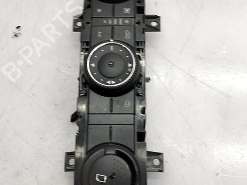 Used Climate control Climate control 36540241 36540241