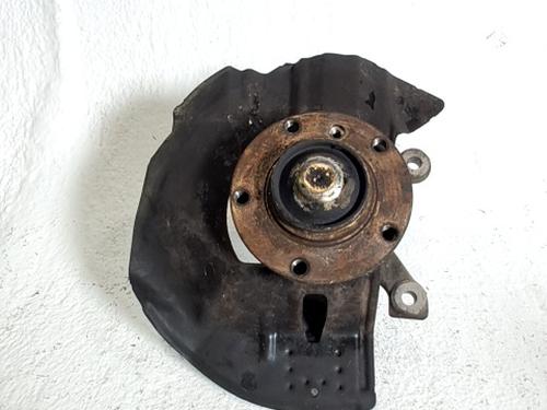 Fusee rechts voor BMW 3 (E46) 320 d (136 hp) 31247420