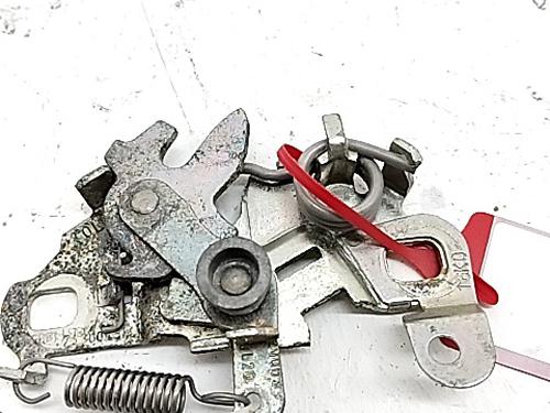 hjelmlås PEUGEOT 5008 II (MC_, MJ_, MR_, M4_) 1.5 BlueHDi 130 (MCYHZJ, MCYHZR, MCYHZX) (131 hp) 30846325