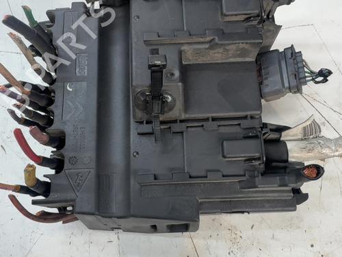 Fuse box CITROËN C4 Picasso II 2.0 BlueHDi 150 | BP38042945E1 - Image 2
