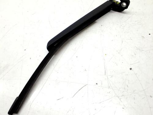 Braço escova traseiro AUDI A1 Sportback (8XA, 8XF) 1.2 TFSI (86 hp) 29991676