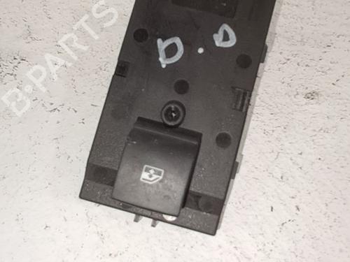 Used Right front window switch Right front window switch CHEVROLET AVEO Hatchback (T300) 1.3 D (95 hp) 36407317 36407317