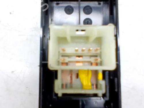 Right rear window switch KIA XCEED (CD) 1.6 CRDi 136 | BP37590510I28 - Image 2