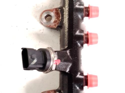 Used Injection rail Injection rail NISSAN NOTE (E12) 1.5 dCi (90 hp) 33763398 33763398