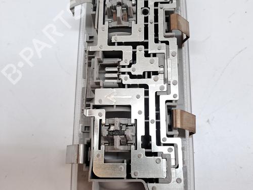 Interior roof light TOYOTA YARIS (_P13_) 1.5 Hybrid (NHP130_, NHP130) | BP23366692I8 