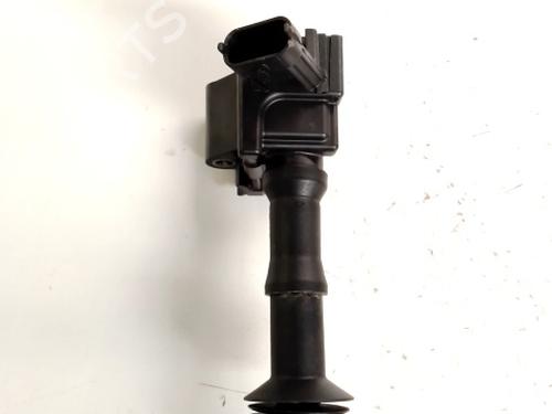 Used Ignition coil PEUGEOT 208 II (UB_, UP_, UW_, UJ_) 1.2 PureTech 100 (101 hp) 30846256