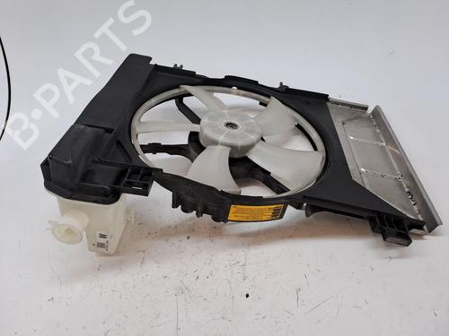 Radiator fan TOYOTA YARIS (_P13_) 1.3 (NSP130_, NSP130) | BP24172242M35 