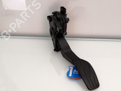 Pedal NISSAN QASHQAI II SUV (J11, J11_) 1.6 dCi (130 hp) 23651343