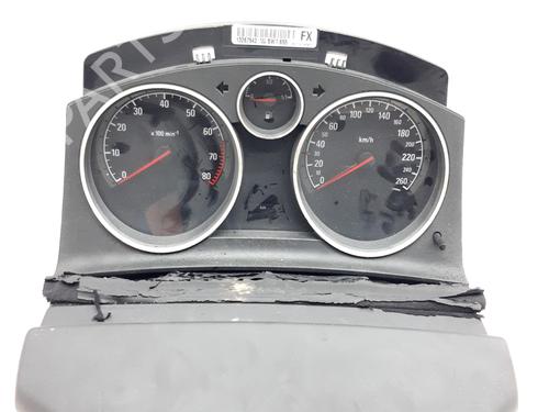 Used Instrument cluster OPEL ASTRA H (A04) 1.6 (L48) (105 hp) 31801793
