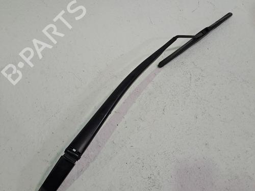 Front windshield wiper arm TOYOTA YARIS (_P21_, _PA1_, _PH1_) 1.5 Hybrid (MXPH10, MXPH11) | BP24515670C143 