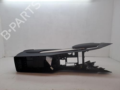 Armrest / Center console LEXUS IS III (_E3_) 300h (AVE30_, AVE30R) | BP23382670I20 