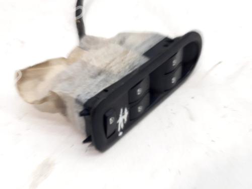 Used Left front window switch Left front window switch RENAULT SCÉNIC II (JM0/1_) 1.9 dCi (JM14) (131 hp) 33761622 33761622