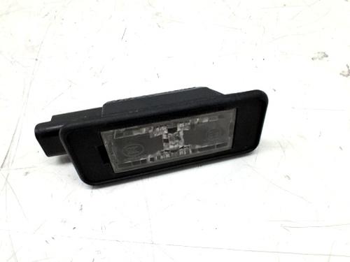 Nummerpladelys PEUGEOT 3008 II SUV (MC_, MR_, MJ_, M4_) 1.5 BlueHDi 130 (131 hp) 30270582