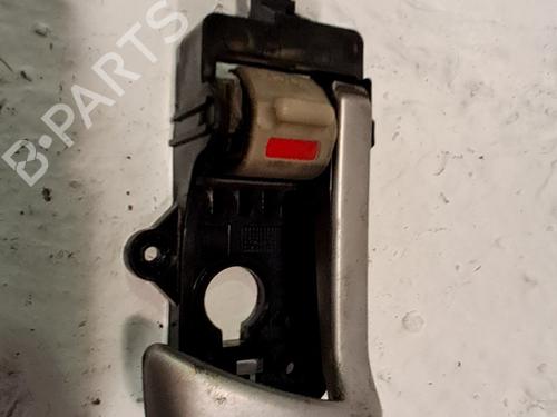 Poignée intérieure avant gauche Poignée intérieure avant gauche HYUNDAI SANTA FÉ II (CM) 2.2 CRDi 4x4 (155 hp) 33767248 33767248