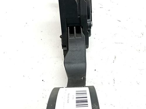 pedal-dacia-sandero-ii-2012-33012107 main image