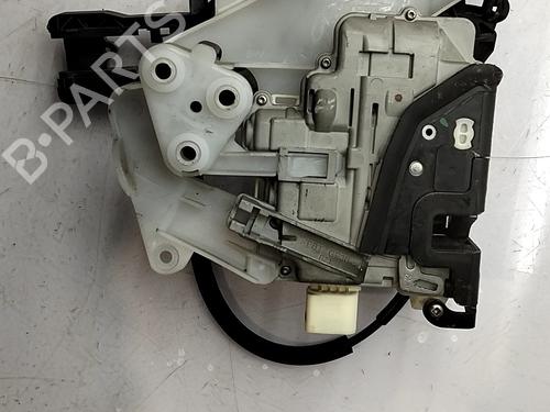 Front right lock VW PASSAT B7 (362) 2.0 TDI | BP33767986C97 - Image 2