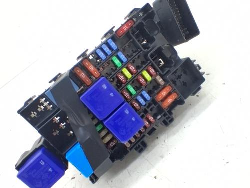 Used Fuse box Fuse box 37688048 37688048