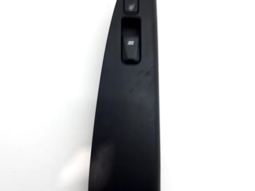 Used Right rear window switch HYUNDAI ix35 (LM, EL, ELH) 2.0 CRDi (136 hp) 31153152