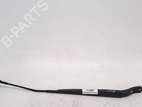 Used Front windshield wiper arm FIAT DOBLO Box Body/MPV (510_, 511_) BlueHDi 100 (102 hp) 28958240