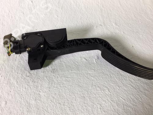 Used Pedal Pedal SSANGYONG REXTON / REXTON II (GAB_) 2.7 Xdi (165 hp) 40119629 40119629