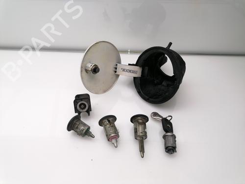 Klapa wlewu paliwa FORD TOURNEO CONNECT 1.8 TDCi /TDDi /DI | BP23449819C131 