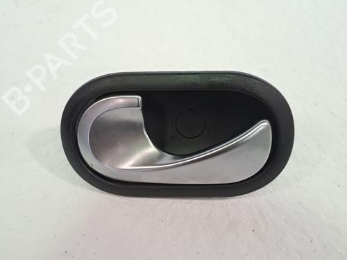 Used Front left interior door handle SMART FORFOUR Hatchback (453) electric drive / EQ (453.091) (56 hp) 26381665