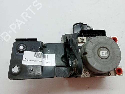 Used ABS pump SEAT LEON (5F1) 1.6 TDI (110 hp) 23351954