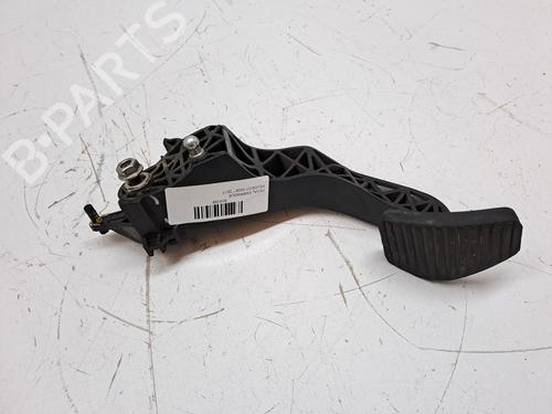 Used Clutch pedal PEUGEOT 5008 (0U_, 0E_) 2.0 HDi 150 / BlueHDi 150 (150 hp) 23974139