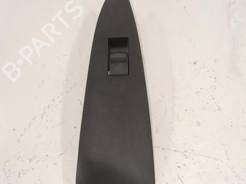 Venstre bagtil elrude kontakt Venstre bagtil elrude kontakt TOYOTA RAV 4 III (_A3_) 2.2 D 4WD (ALA30_, ALA30R) (136 hp) 36318070 36318070