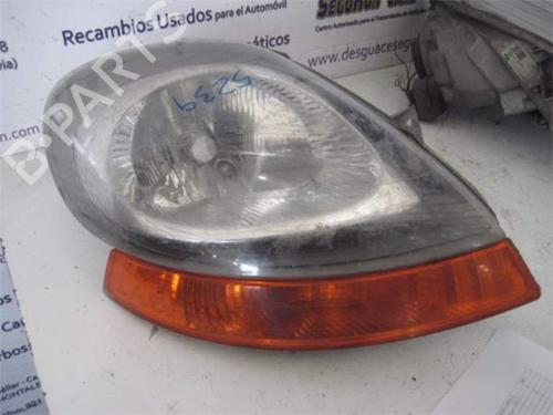 Used Right headlight RENAULT TRAFIC II Van (FL) 1.9 dCi 100 (FL0C) (101 hp) 26169207