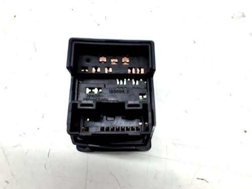 Commande retroviseurs TOYOTA AURIS (_E18_) 1.4 D-4D (NDE180_, NDE180R) | BP30050432I25 