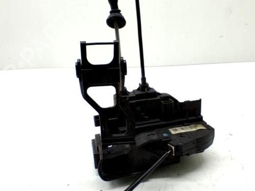 Fechadura frente direita HYUNDAI SANTA FÉ II (CM) 2.2 CRDi GLS 4x4 (150 hp) 31700838