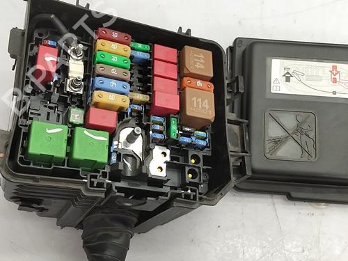 Used Fuse box Fuse box 36109311 36109311