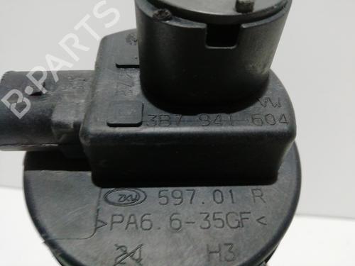 Faro Antiniebla delantero derecho VW PASSAT B5.5 (3B3) 1.9 TDI (130 hp) 25470067