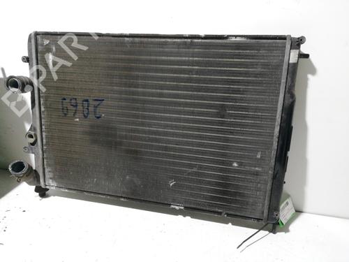 Used Water radiator RENAULT MEGANE I Classic (LA0/1_) 1.6 e (LA0F, LA0S) (90 hp) 26537944