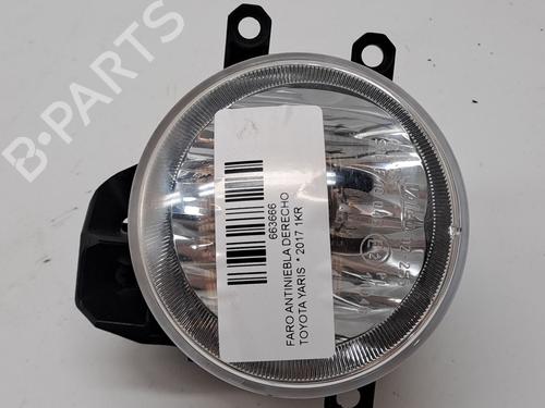 Feu de brouillard avant droit TOYOTA YARIS (_P13_) 1.0 (KSP130_, KSP130) (69 hp) 26950564