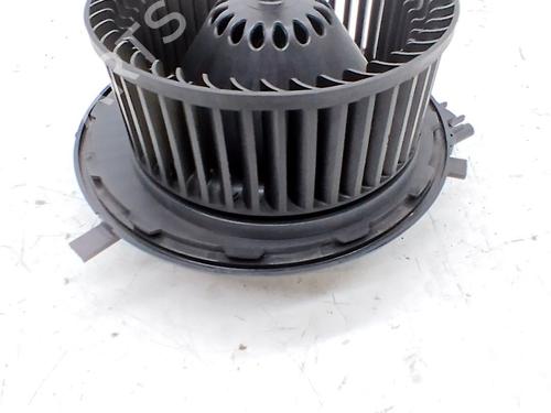 heater-blower-motor-vw-golf-vii-5g1-bq1-be1-be2-2012-2013-2014-2015-2016-2017-2018-2019-2020-2021-33772460 main image