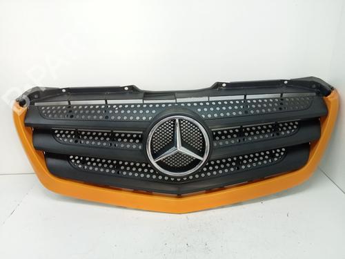 Used Grille MERCEDES-BENZ SPRINTER 3,5-t Van (B906) 310 CDI (906.631, 906.633, 906.635, 906.637) (95 hp) 29326100