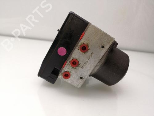 Used ABS pump TOYOTA LAND CRUISER 90 (_J9_) 3.0 TD (KZJ90_, KZJ95_, KZJ90R, KZJ95R, KZJ90W, KZJ95W) (125 hp) 23650652