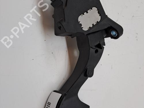 Used Pedal TOYOTA YARIS (_P13_) 1.5 Hybrid (NHP130_, NHP130) (101 hp) 23288062
