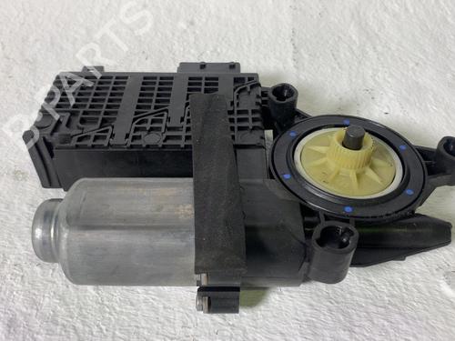 Used Left front window motor Left front window motor CITROËN C4 Grand Picasso I (UA_) 1.6 HDi (109 hp) 40119381 40119381
