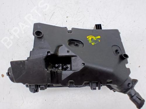 fuse-box-renault-megane-iv-hatchback-b9amn_-2015-38407897 main image