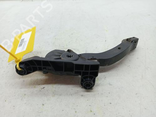 Used Pedal HYUNDAI i30 (GD) 1.6 CRDi (110 hp) 23356306